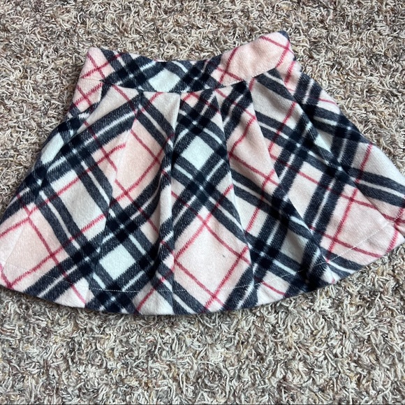 Cute skirt. - Picture 3 of 4